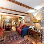 Beautiful Flat In - Happy Apartment *