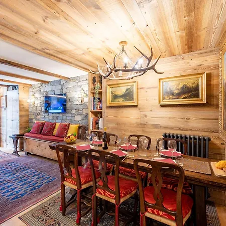 Apartmán Beautiful Flat In - Happy Courmayeur