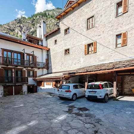 Beautiful In - Happy * Courmayeur