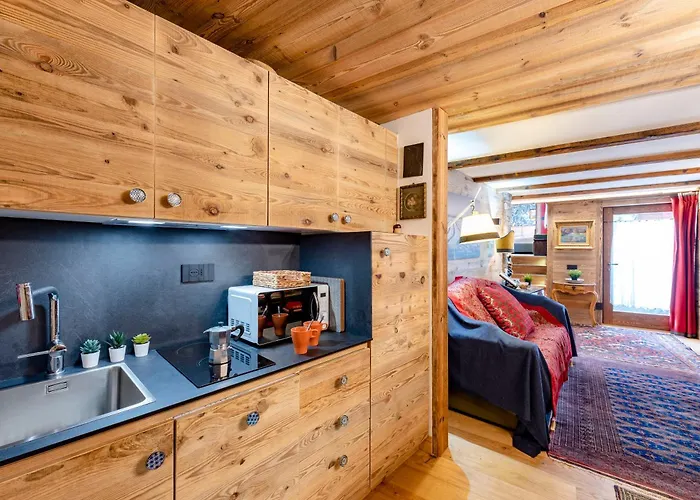 Daire Beautiful Flat In - Happy Courmayeur